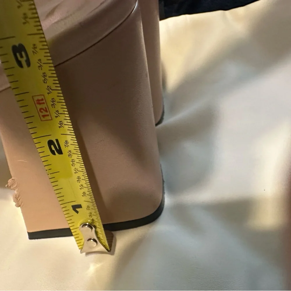 Gucci horsebit Women's 
Beige Leather Mules - Picture 11 of 16